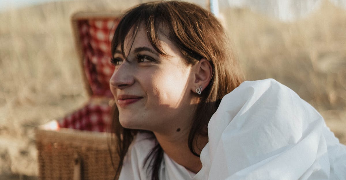 Computador mostrando dicas práticas para otimizar conteúdo em redes sociais