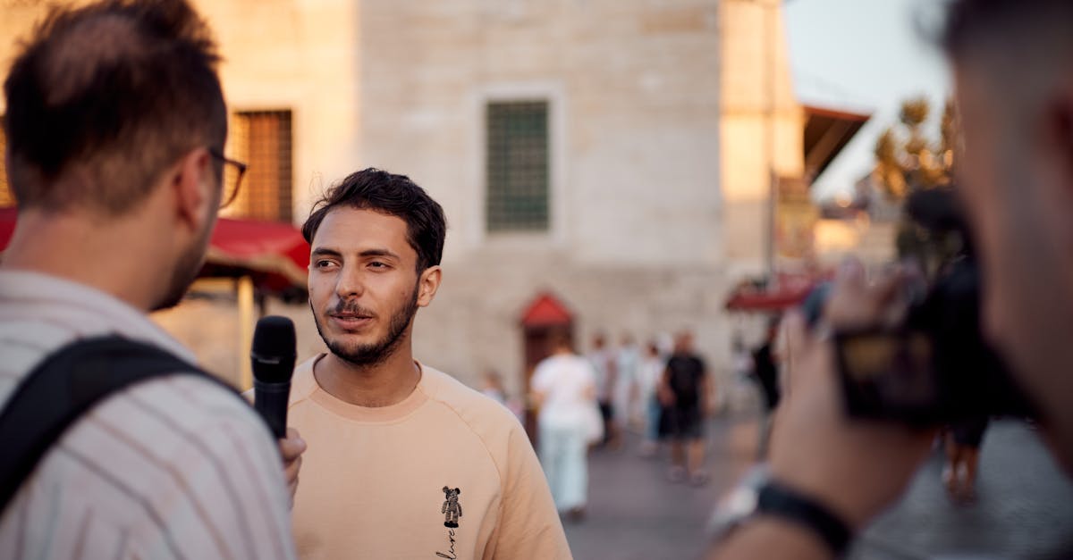 Análise de métricas de redes sociais mostrando gráficos de desempenho