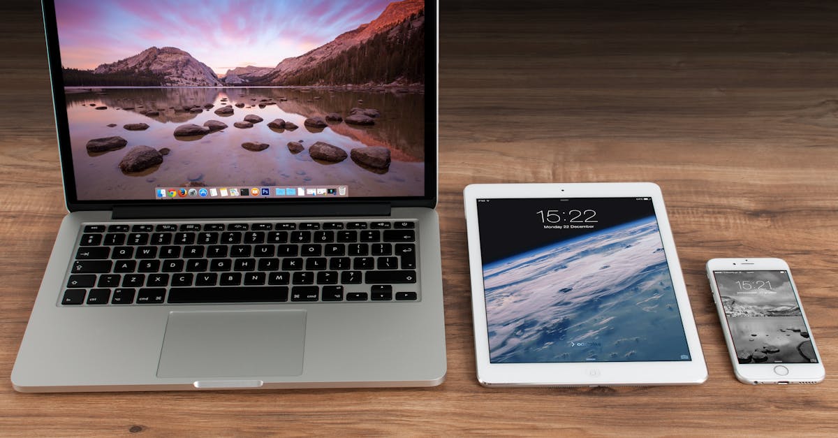 Ferramentas digitais de marketing exibidas em tela de computador